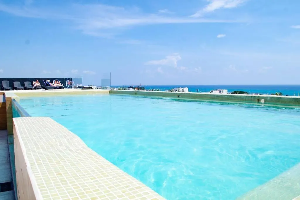 Comfortable Condo W/ City Views Rooftop Pool & Gym - 319 Musa Playa del Carmen Apartment