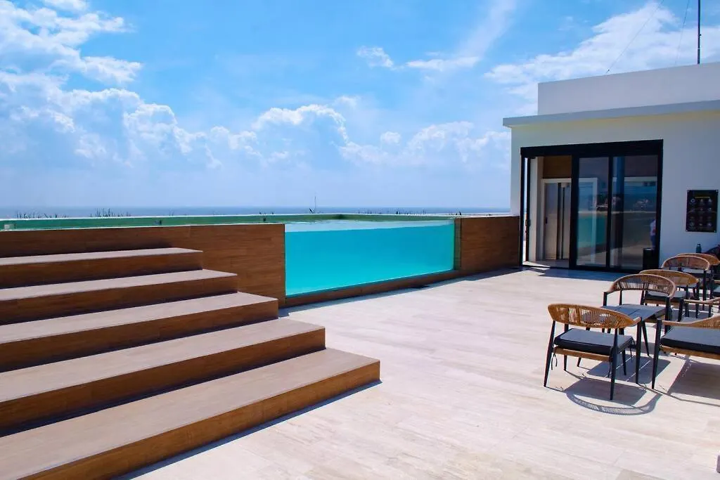 Comfortable Condo W/ City Views Rooftop Pool & Gym - 319 Musa Playa del Carmen Apartment
